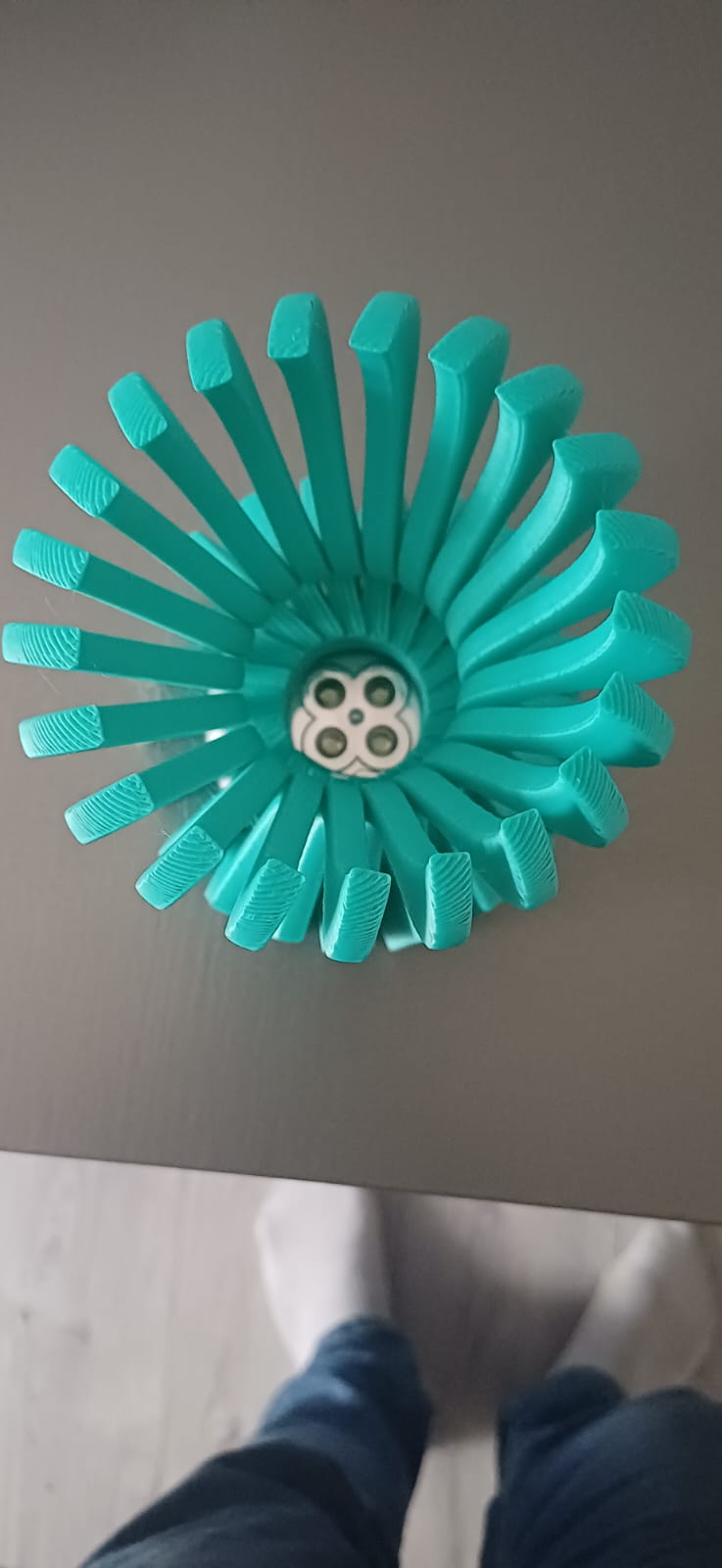 Lampă LED cu baterii